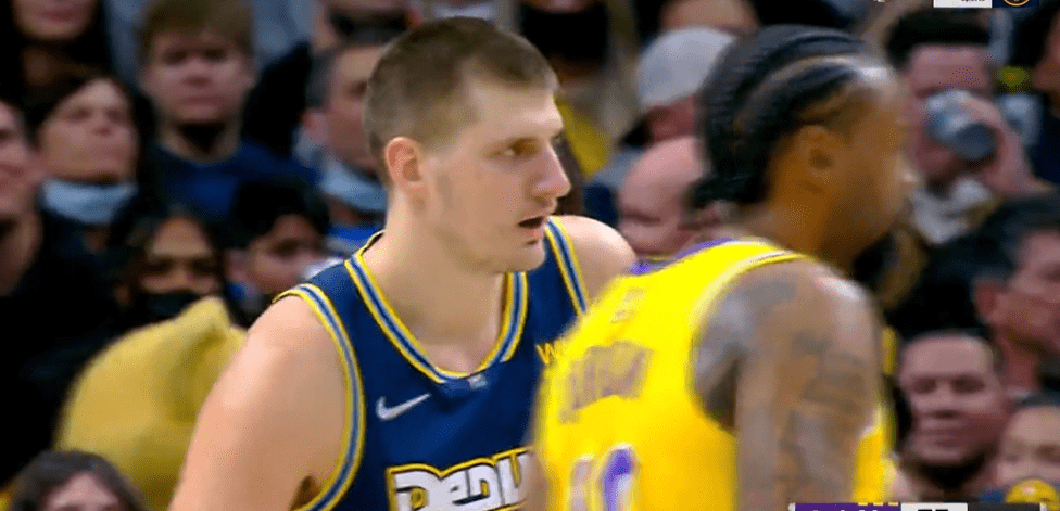 你在按钮持 你在按钮持