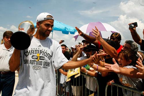 某独立动作 某独立动作